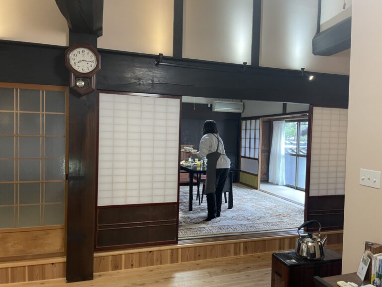 0B06E38D-1BB1-4414-90C7-D4EDCF7CBF19_1_102_o