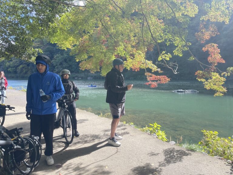 EA996B95-2EDF-43E3-8B57-BDC8C60C6E68_1_105_c